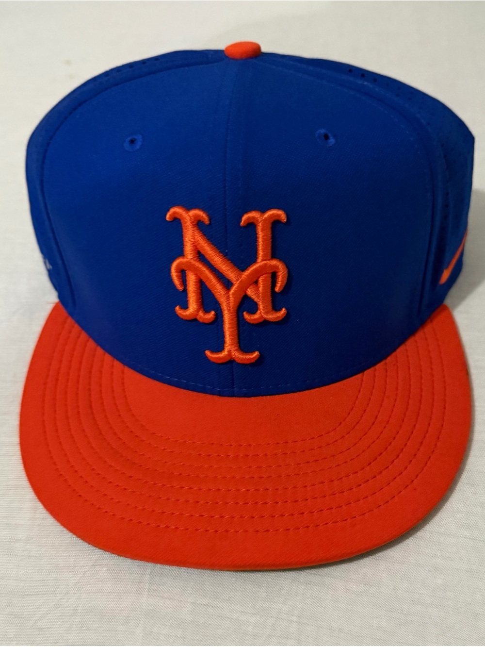 Nike Mens Mets Blue and Orange Snapback Baseball Cap with Embroidered Logo